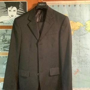 Kenneth Cole New York 38R 3-button pin-stripe black suit 100% wool